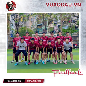 Áo bóng đá thiết kế màu đỏ đô Team KFC – Bản lĩnh và chuyên nghiệp trên sân cỏ
