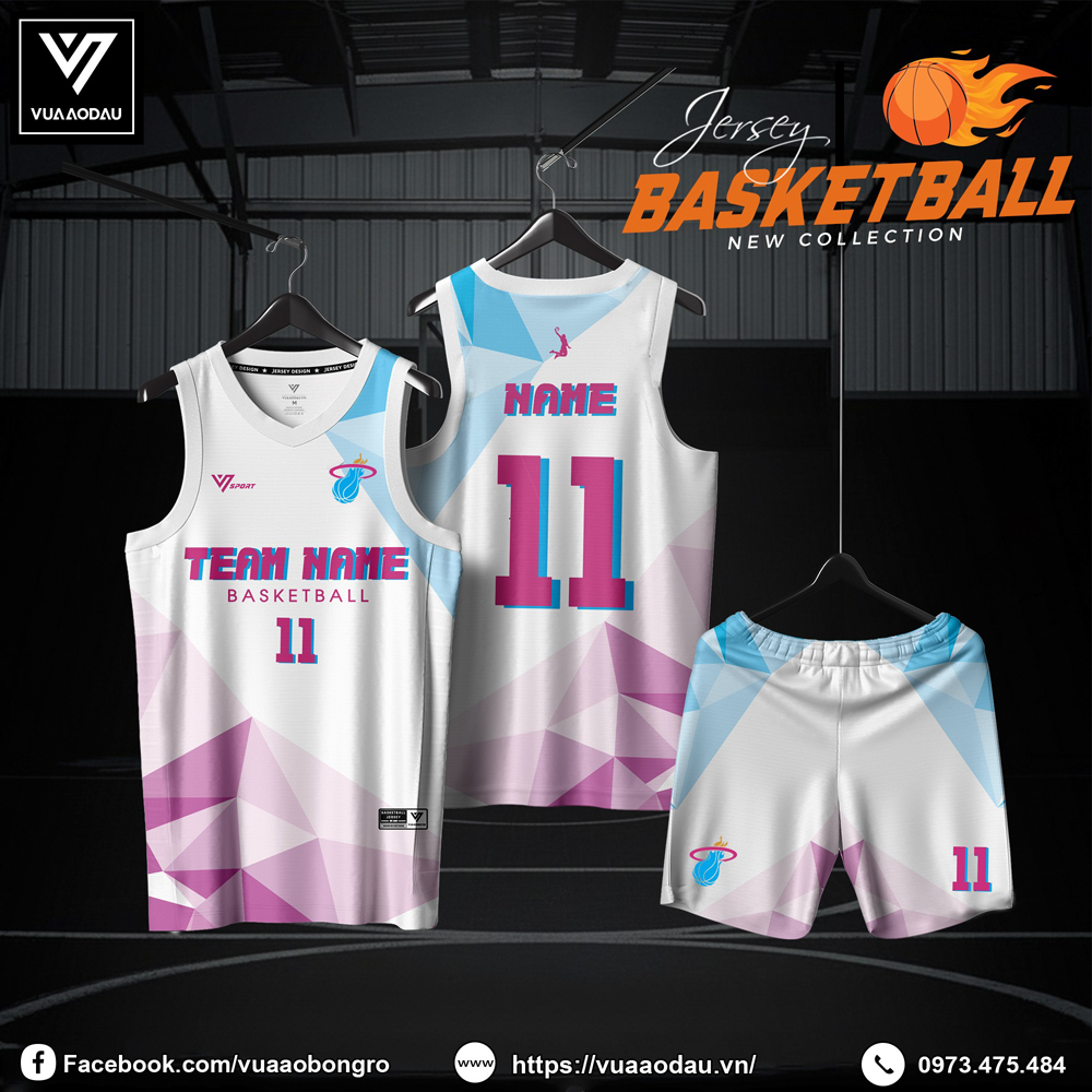 Đồng phục bóng rổ màu trắng họa tiết low-poly hiện đại, phối xanh dương và hồng tím cá tính